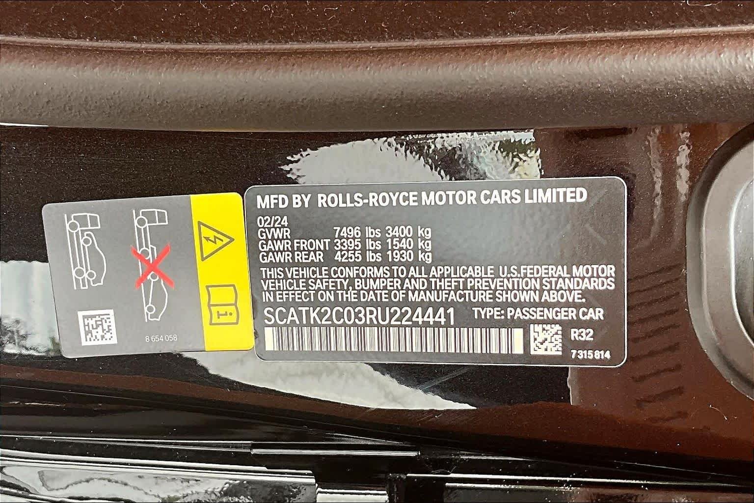 Used 2024 Black Diamond Rolls-Royce  image 32