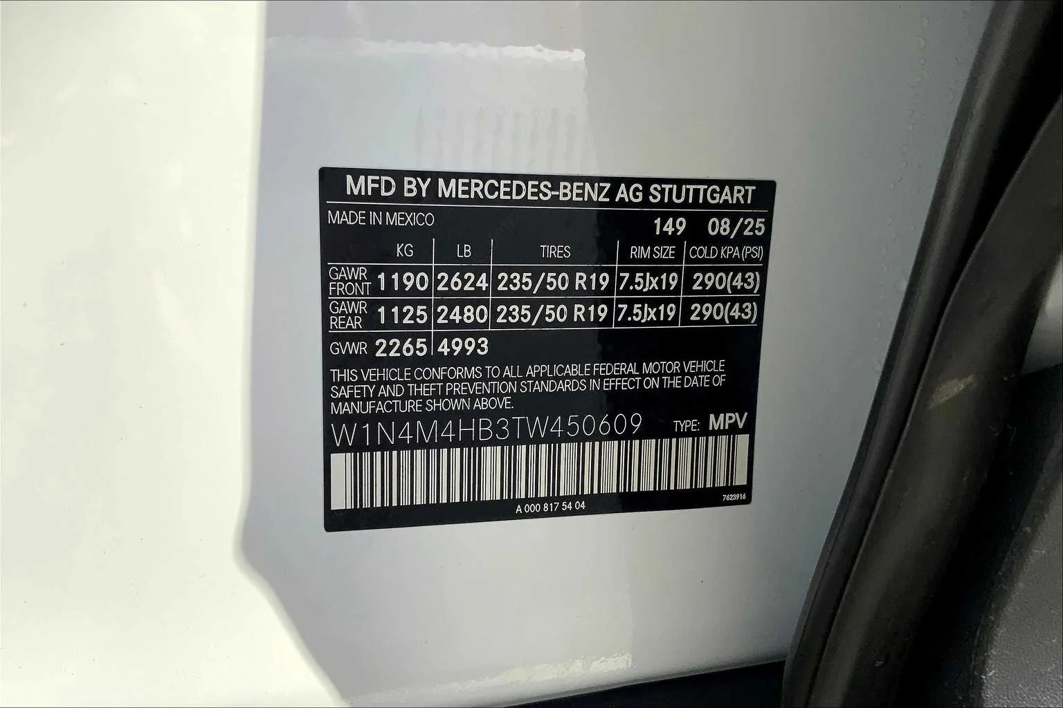 Certified Used 2026 Polar White Mercedes-Benz GLB 250 image 25
