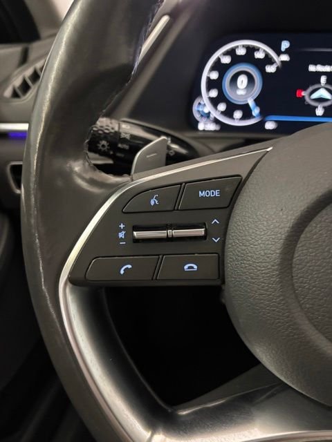 Used 2020 Black Hyundai Limited image 17