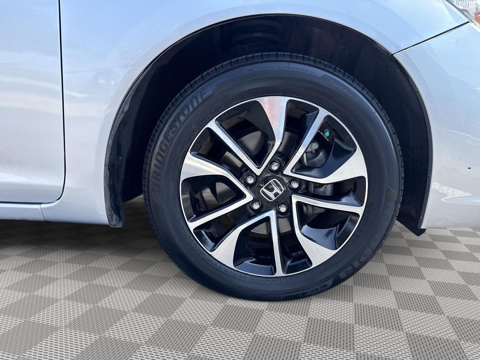 Used 2013 Alabaster Silver Metallic Honda EX image 7