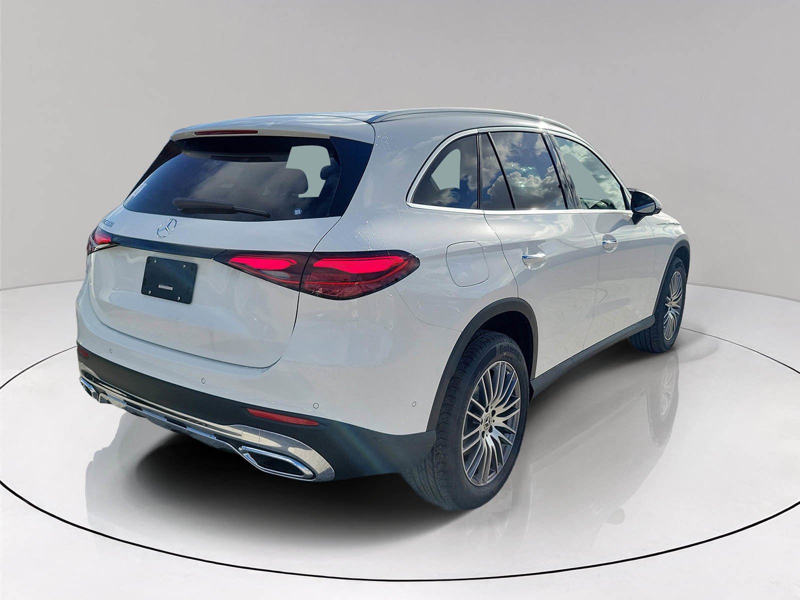 New 2026 Polar White Mercedes-Benz GLC 300 image 6