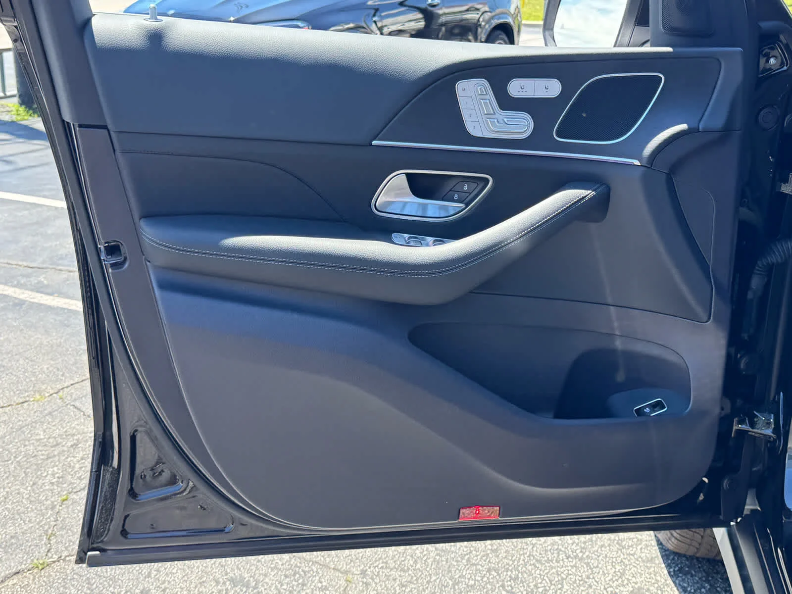 New 2026 Black Mercedes-Benz GLE 350 image 18