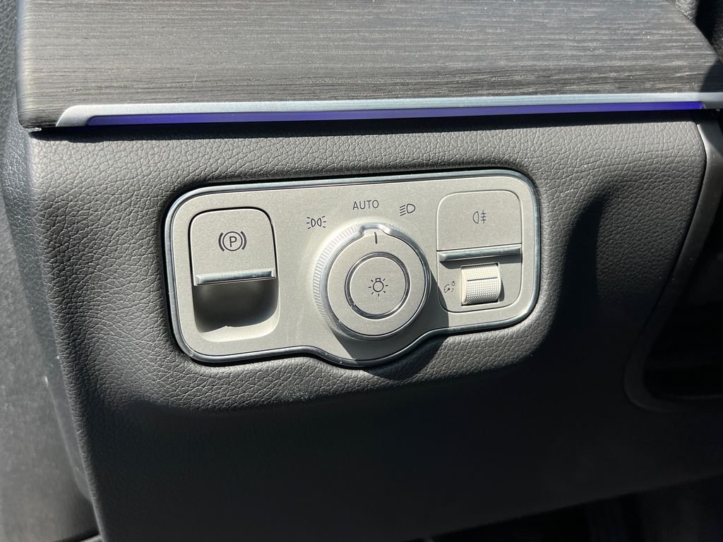 Certified Used 2025 Black Mercedes-Benz GLE 350 image 15