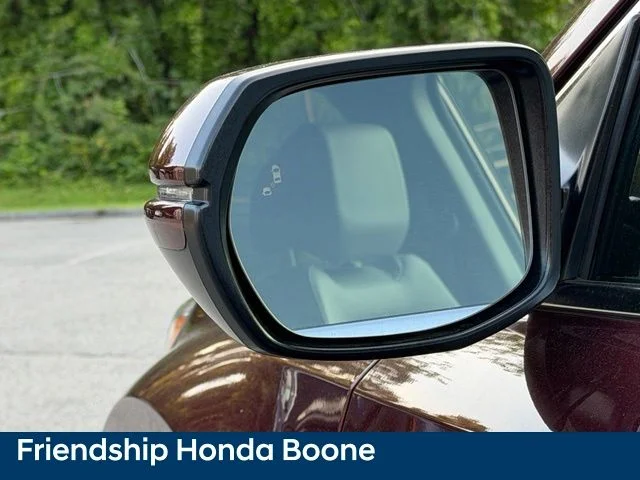 Used 2018 Red Honda Touring image 15
