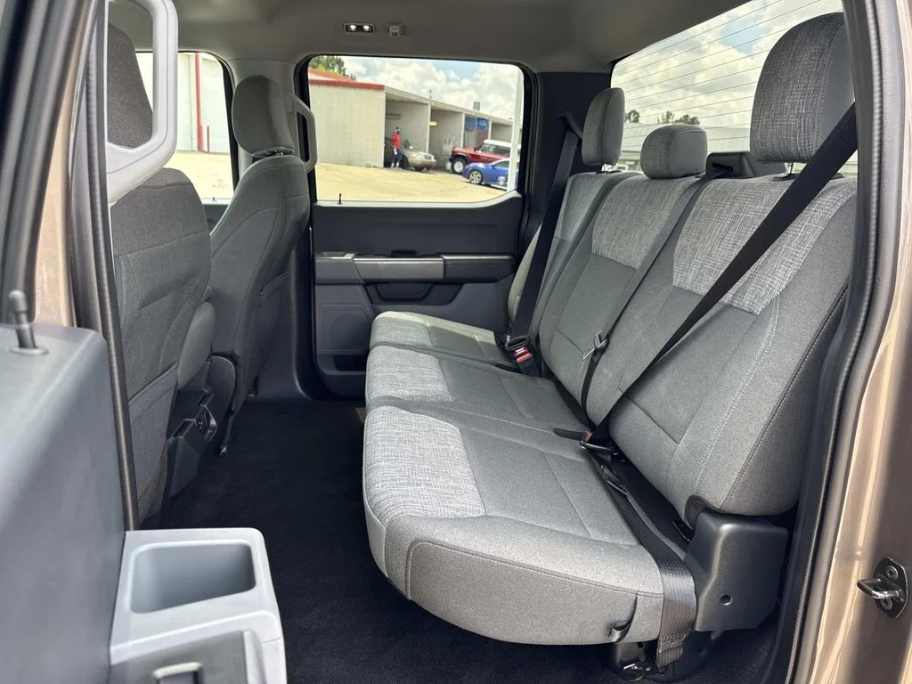 Used 2023 Gray Ford XLT image 19