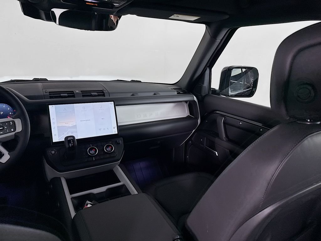 New 2026 Santorini Black Land Rover X-Dynamic SE image 25