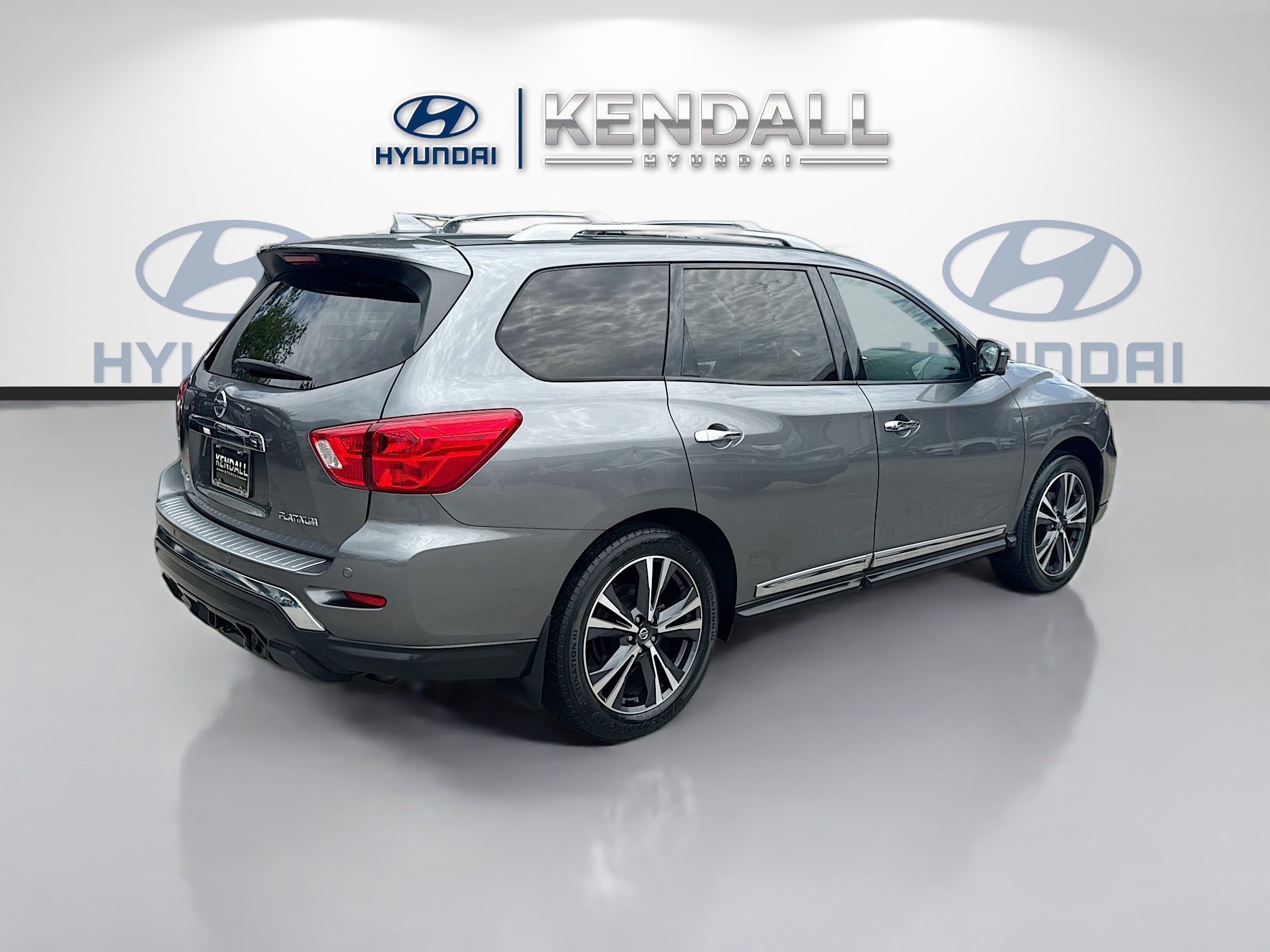 Used 2020 Gun Metallic Nissan Platinum image 6