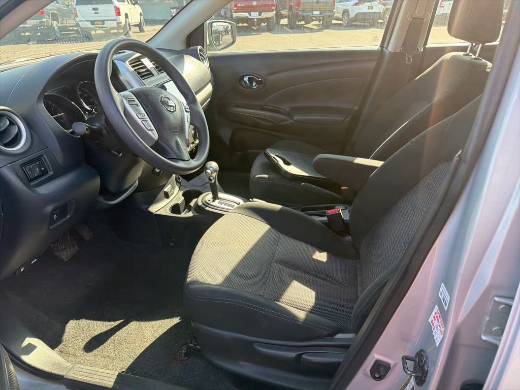 Used 2018 Silver Nissan 1.6 SV image 12