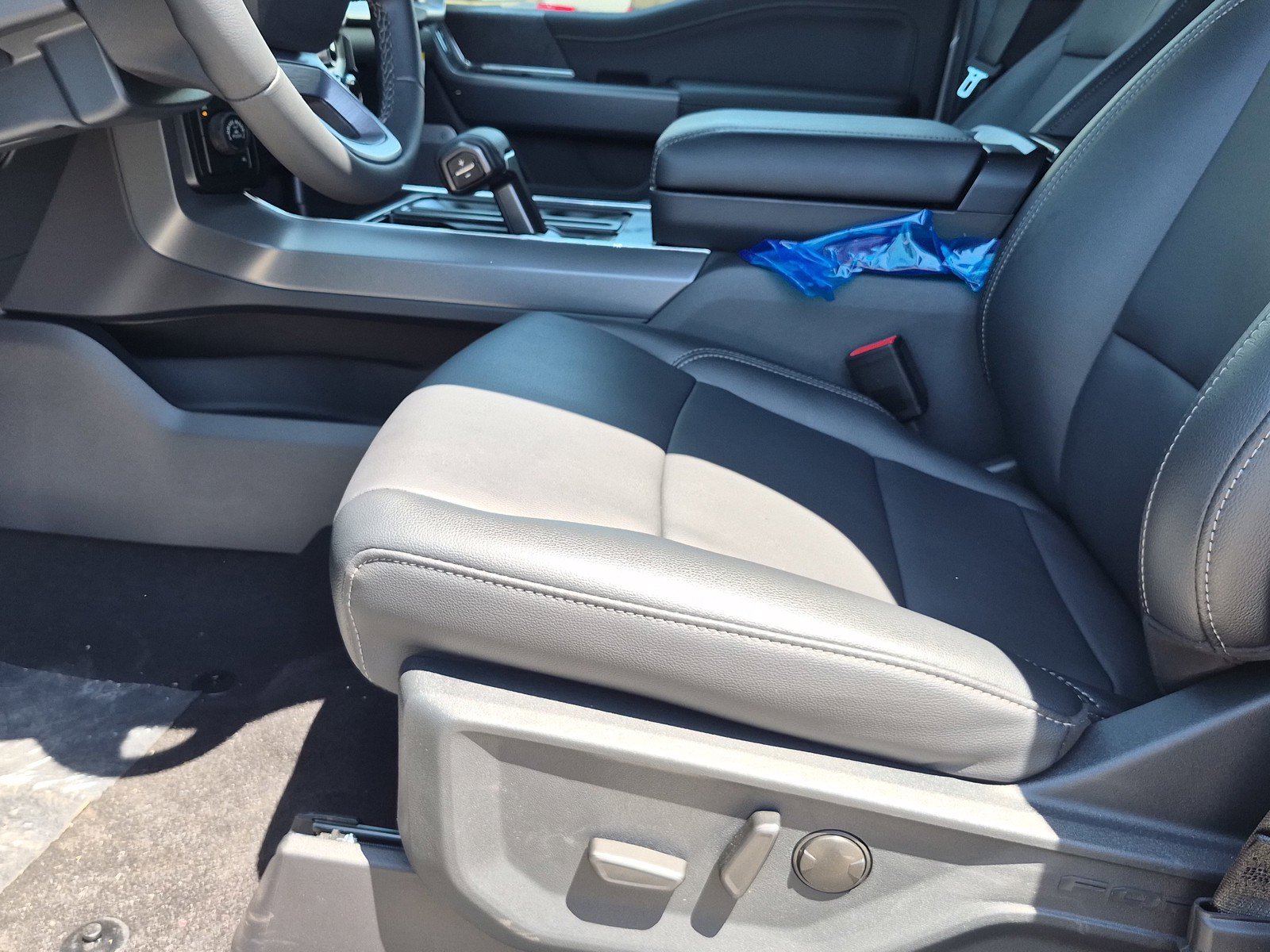 New 2026 Avalanche Ford XLT image 19