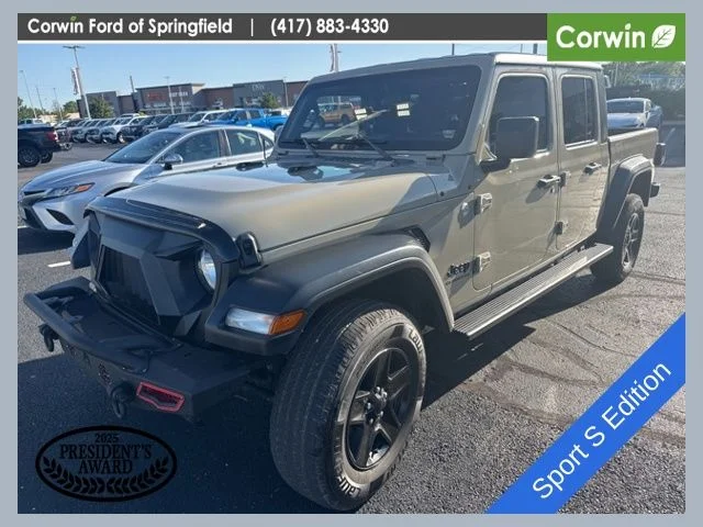 2020 Jeep Gladiator Sport S's photo