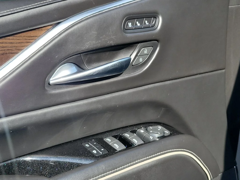 Used 2021 Steel Metallic Cadillac Sport Platinum image 21