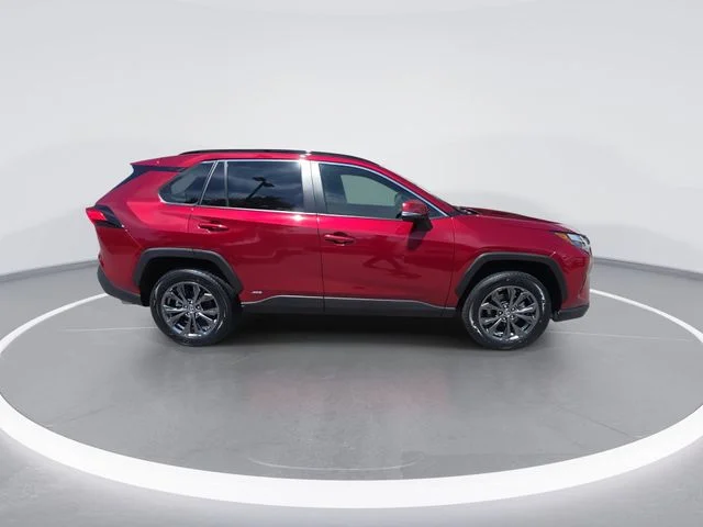 Used 2023 Red Toyota XLE Premium image 9