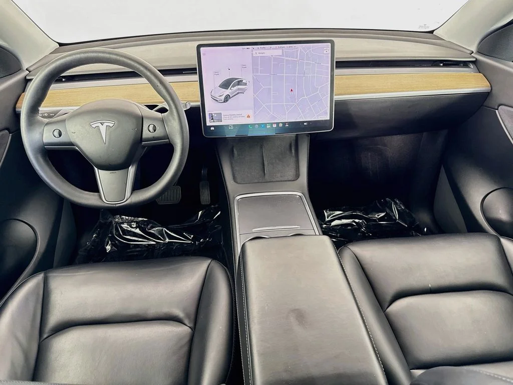 Used 2021 White Tesla Long Range image 24