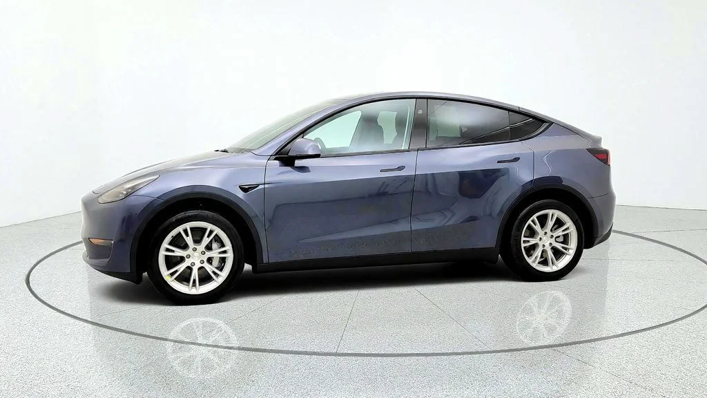 Used 2023 Midnight Silver Metallic Tesla AWD *Ltd Avail* image 8