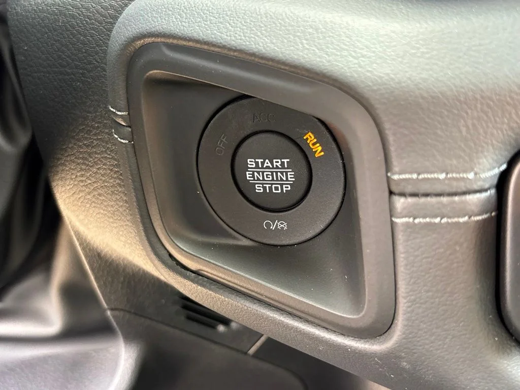 New 2026 Gray Jeep Mojave X image 20
