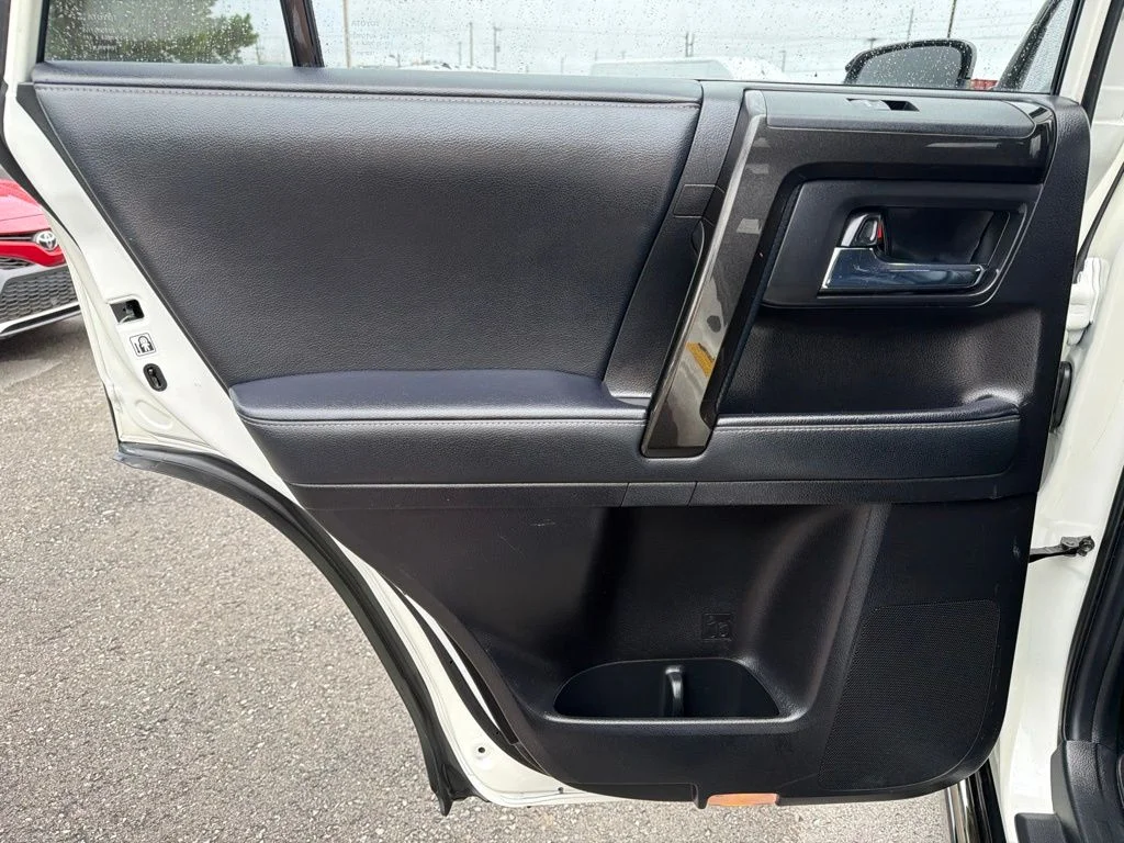 Used 2021 White Toyota Nightshade image 15