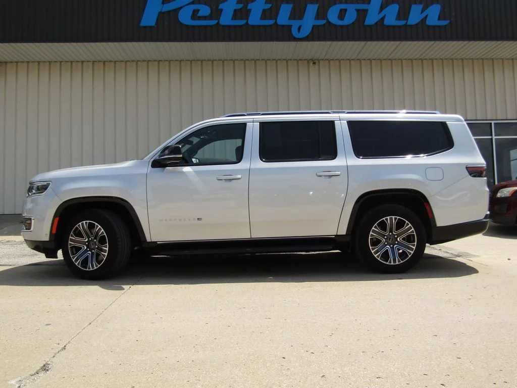 Used 2025 Silver Zynith Jeep Series II image 11