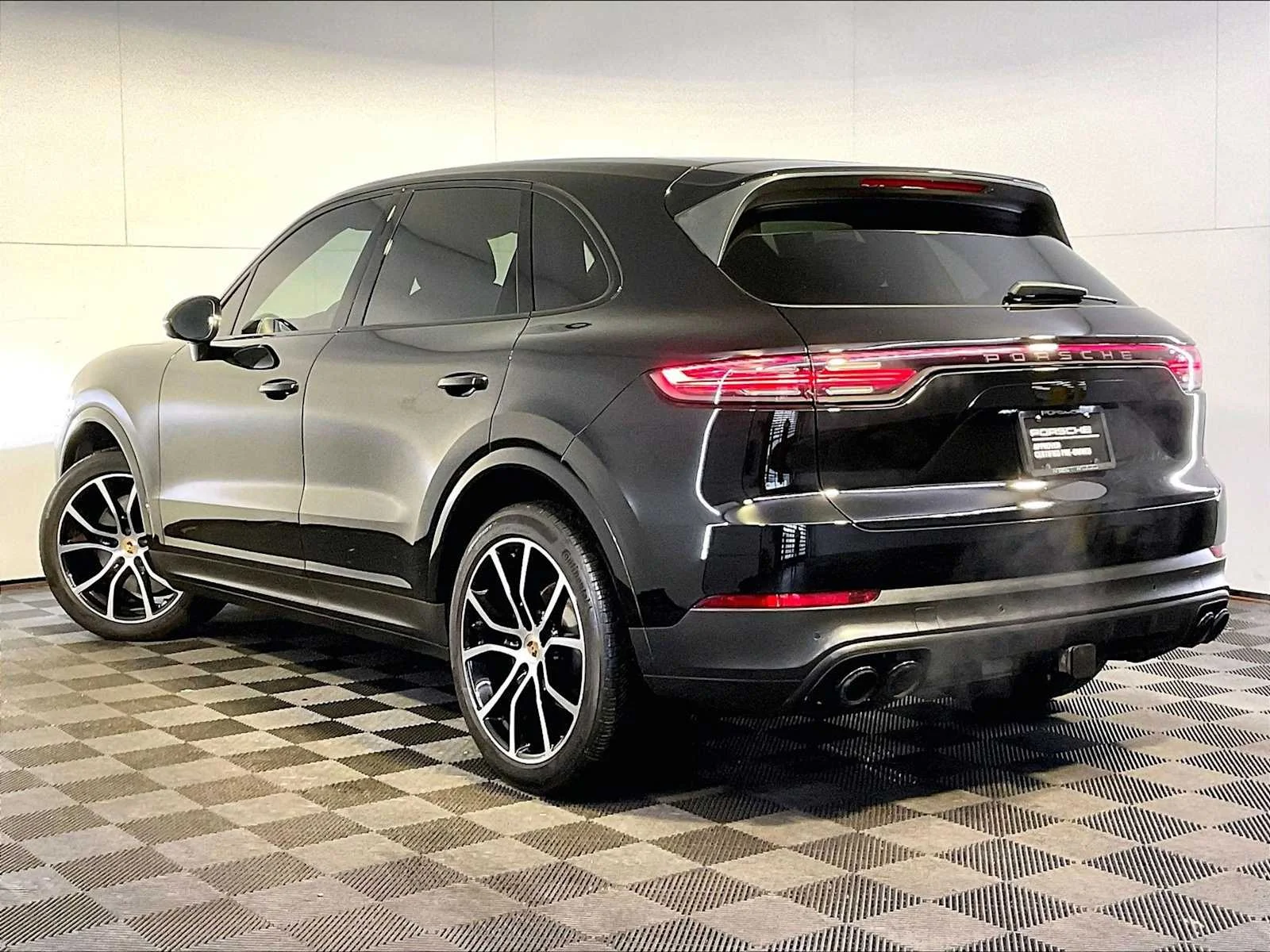 Certified Pre-Owned 2023 Porsche Cayenne Platinum Edition