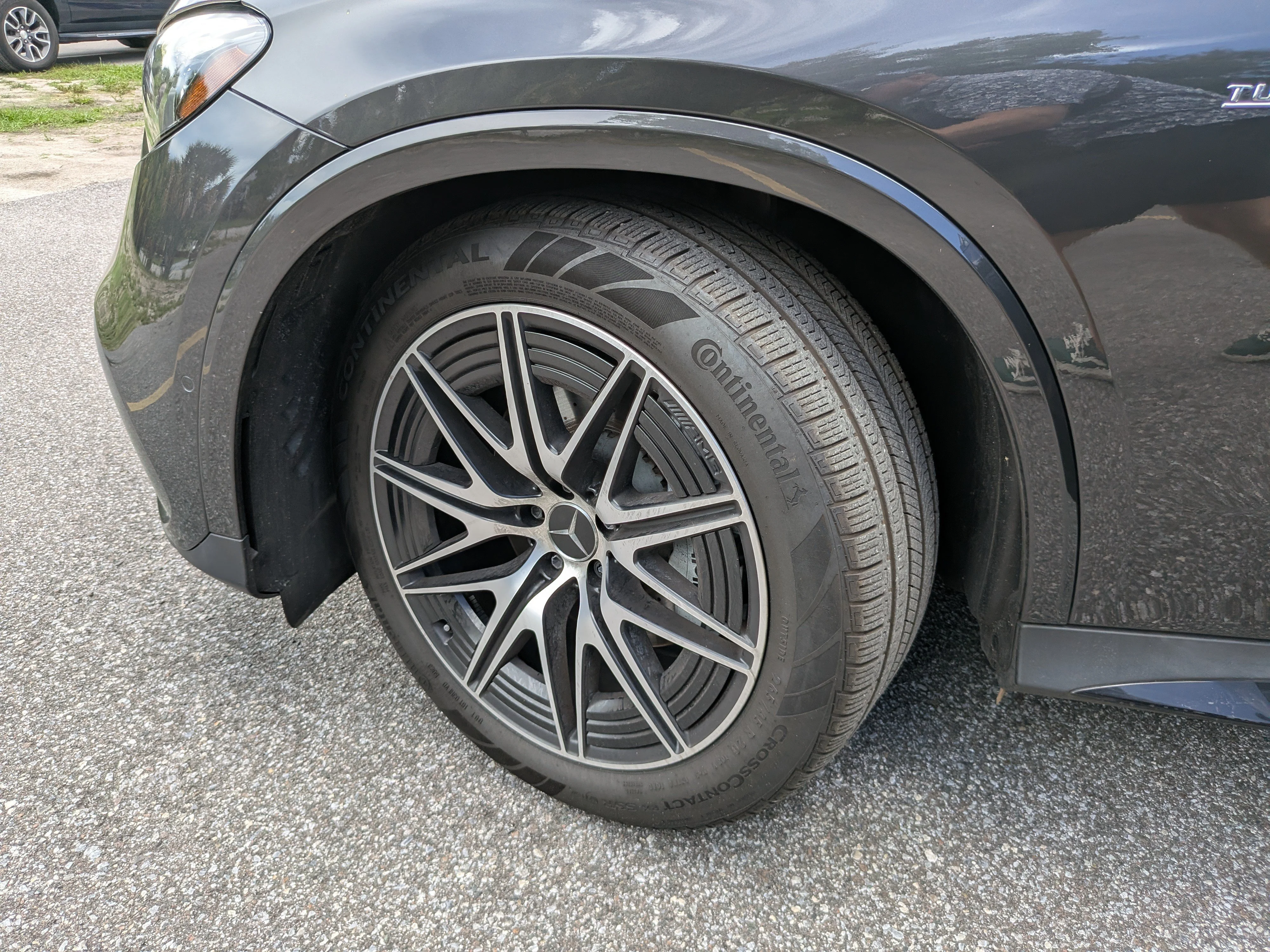 Used 2024 Graphite Gray Metallic Mercedes-Benz AMG® GLC 43 image 36