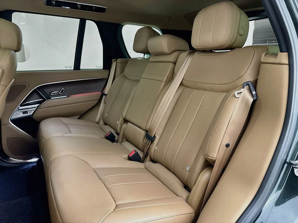 Used 2026 Green Land Rover SE image 25