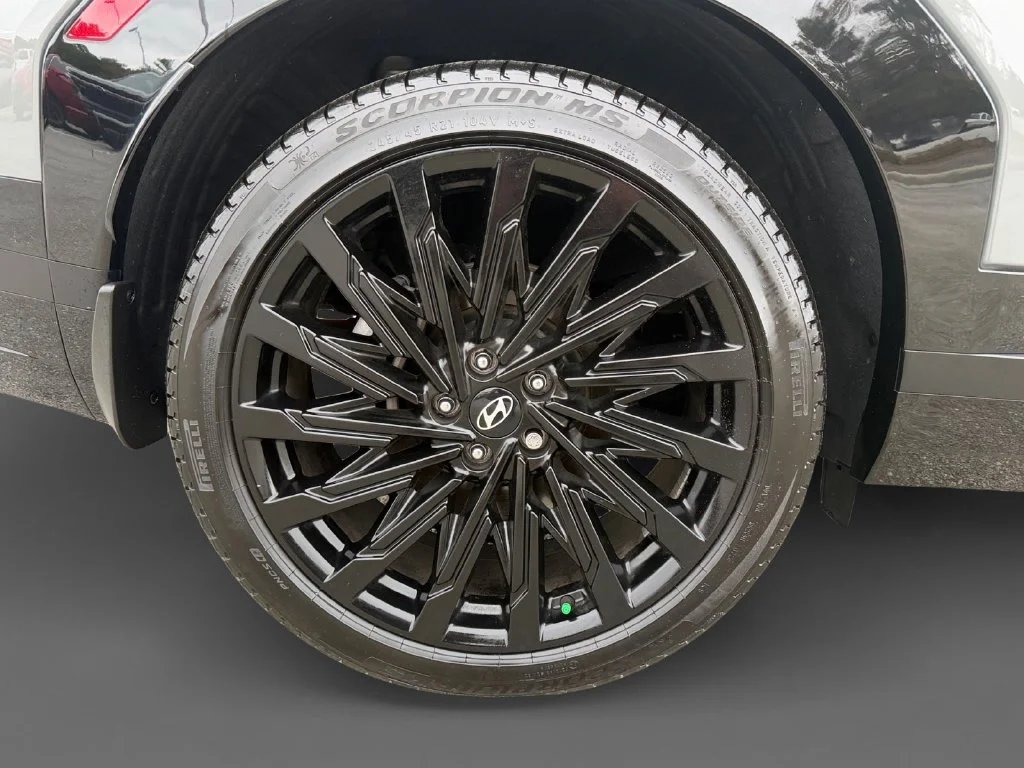 Used 2024 Gray Hyundai Calligraphy image 11