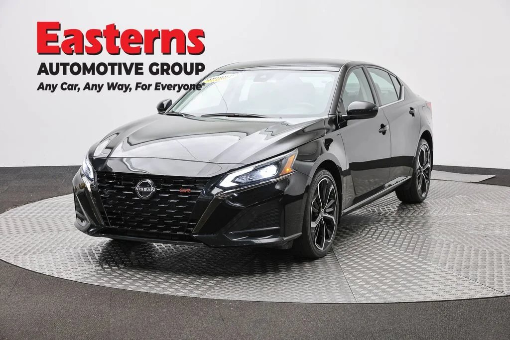 Used 2023 Black Nissan 2.5 SR image 1