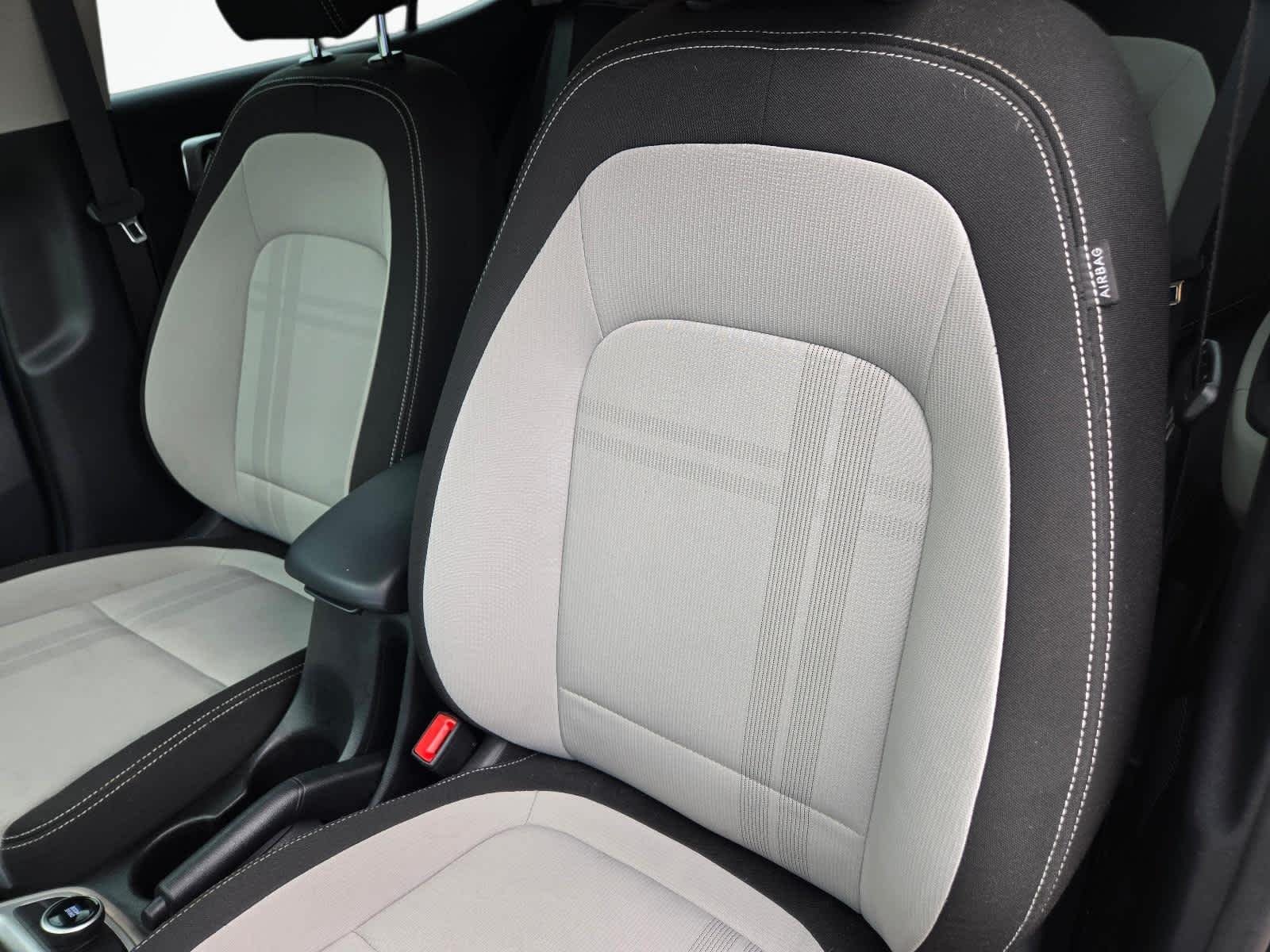 2023 Hyundai Venue SEL - Photo 16