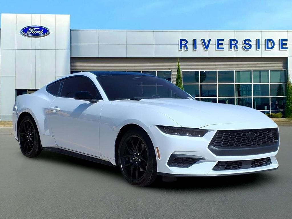 2025 Ford Mustang EcoBoost Fastback's photo