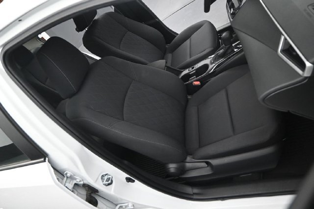 Used 2025 Ice Cap Toyota LE image 16