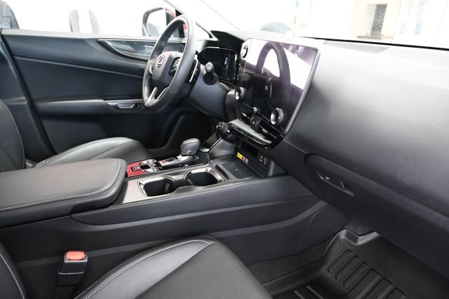 2022 Lexus NX 350 - Photo 15