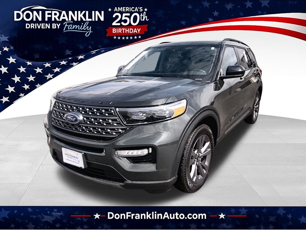 Used 2023 Green Ford XLT image 1