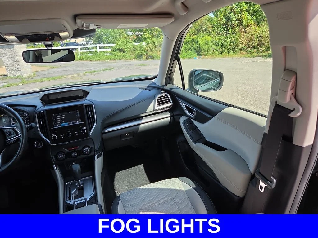 Used 2022 Green Subaru Premium image 15