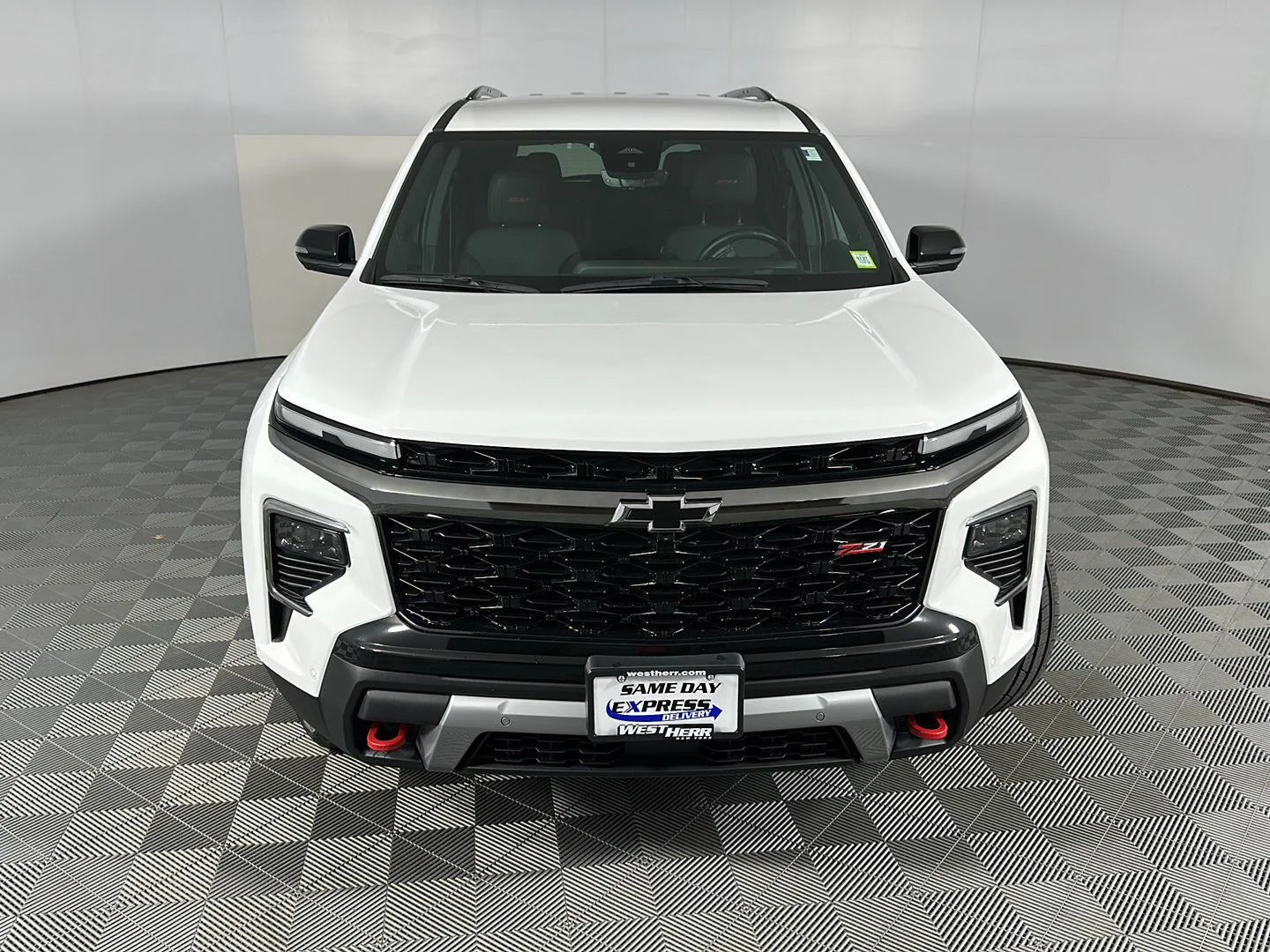 Used 2024 Summit White Chevrolet AWD Z71 image 2