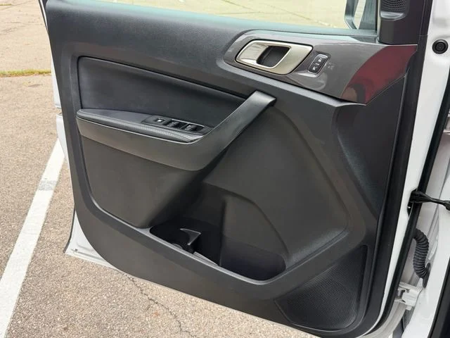 Used 2019 White Ford Lariat image 18