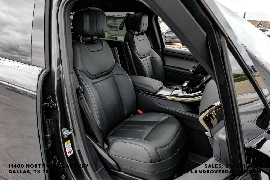 New 2026 Carpathian Gray Land Rover SE image 39
