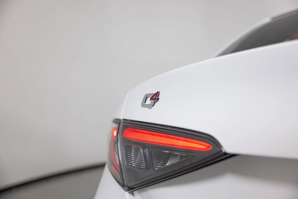 New 2026 Milano White Exterior Paint Alfa Romeo Veloce image 16