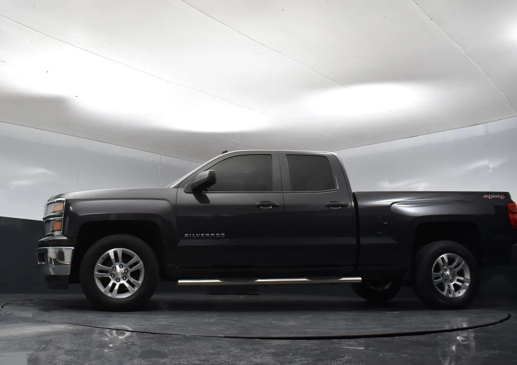 Used 2014 Gray Chevrolet LT image 9