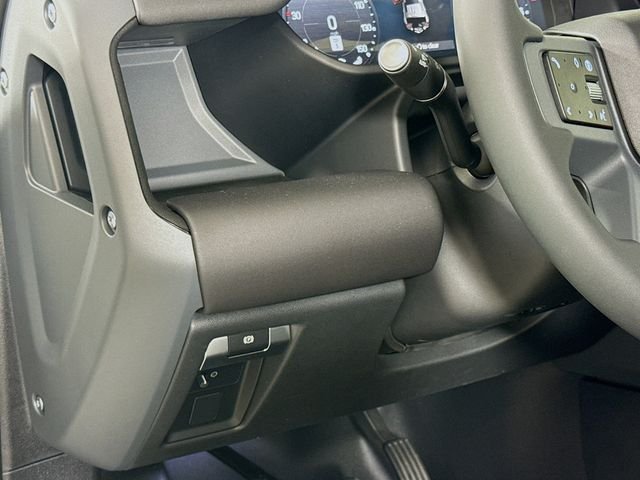 New 2026 Fuji White Land Rover X-Dynamic SE image 10