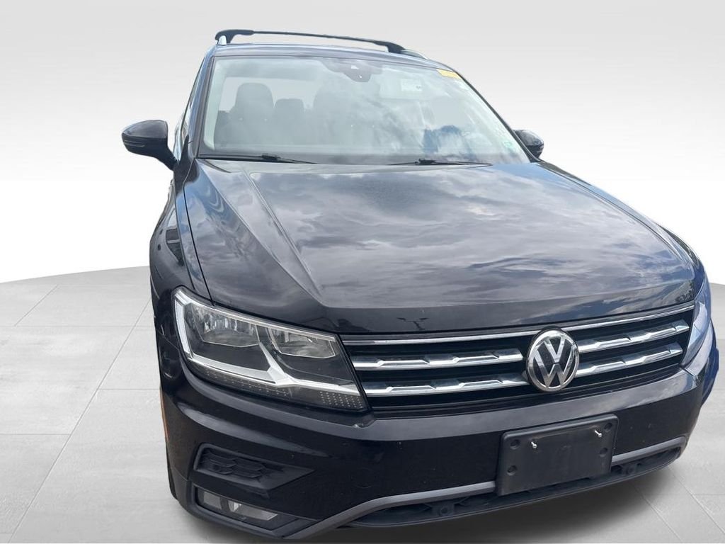 Used 2021 Black Volkswagen 2.0T SEL image 16