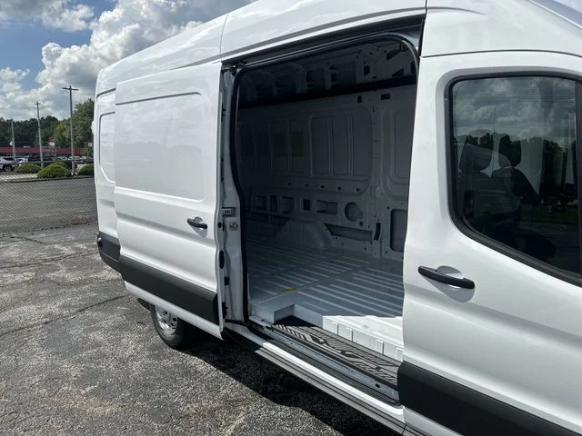New 2026 Oxford White Ford Cargo Van image 45