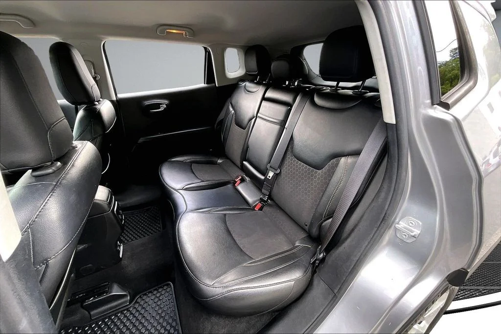 Certified Used 2019 Silver Jeep Latitude image 22