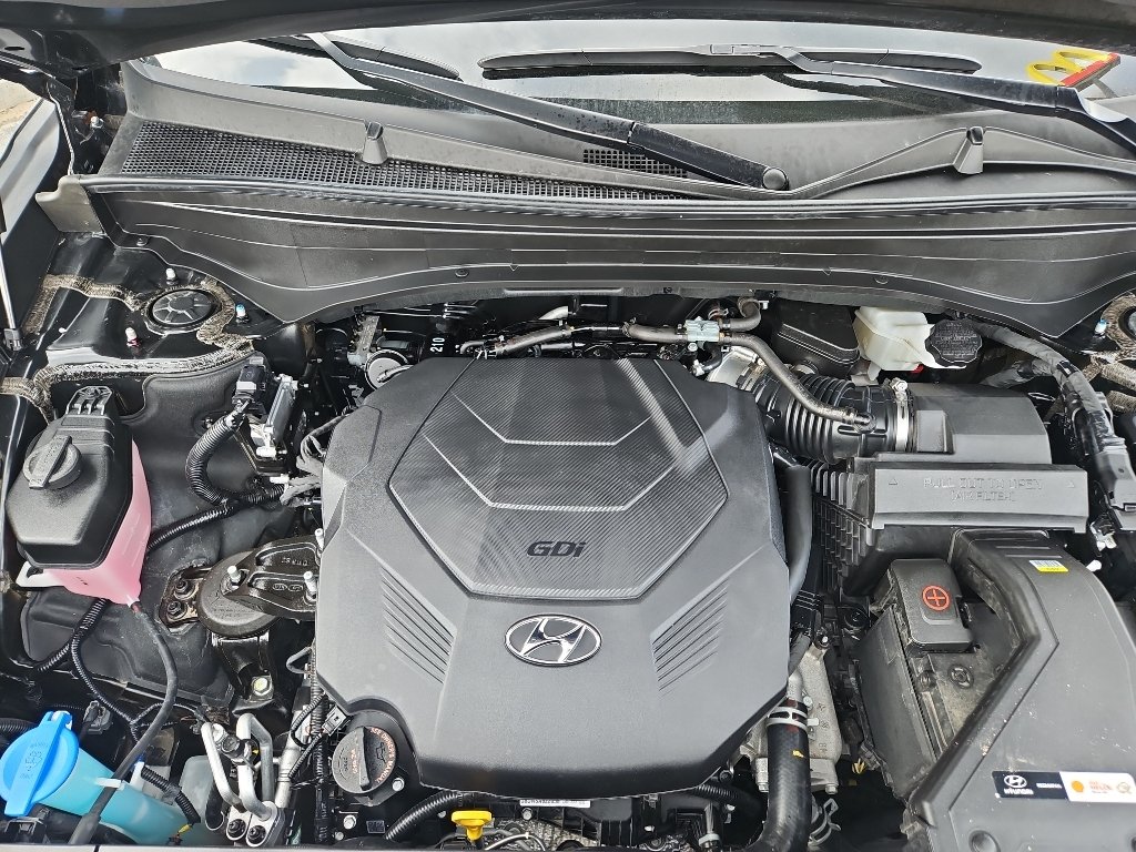 Used 2025 Abyss Black Pearl Hyundai SEL image 37