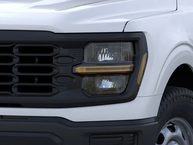 New 2026 Oxford White Ford XL image 18