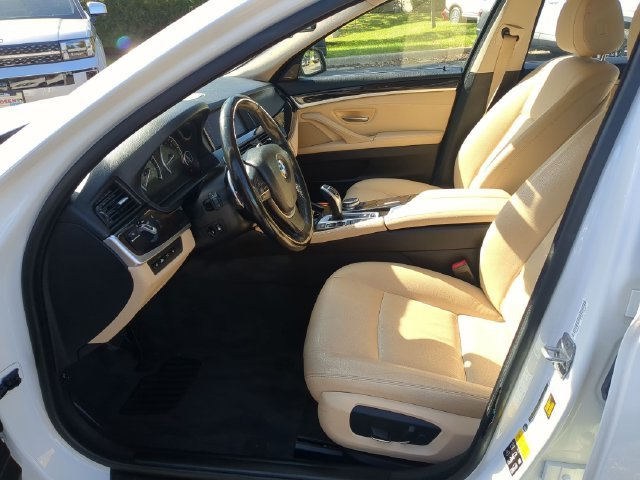 Used 2016 White BMW 535i xDrive image 11