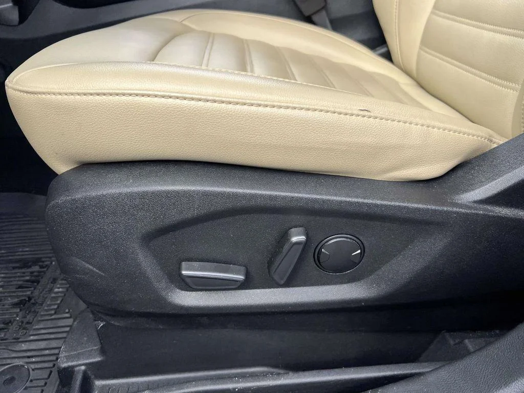2022 Ford Edge SEL - Photo 18