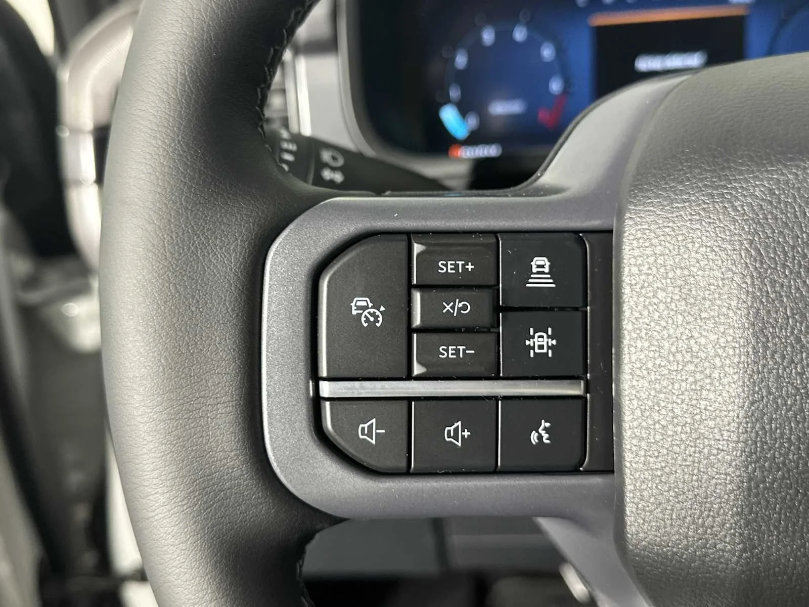 New 2026 Avalanche Gray Ford LARIAT image 29
