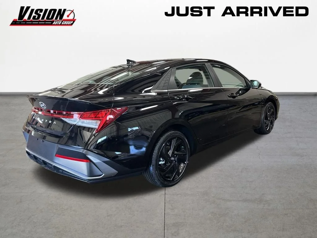New 2026 Black Hyundai SEL Sport image 5