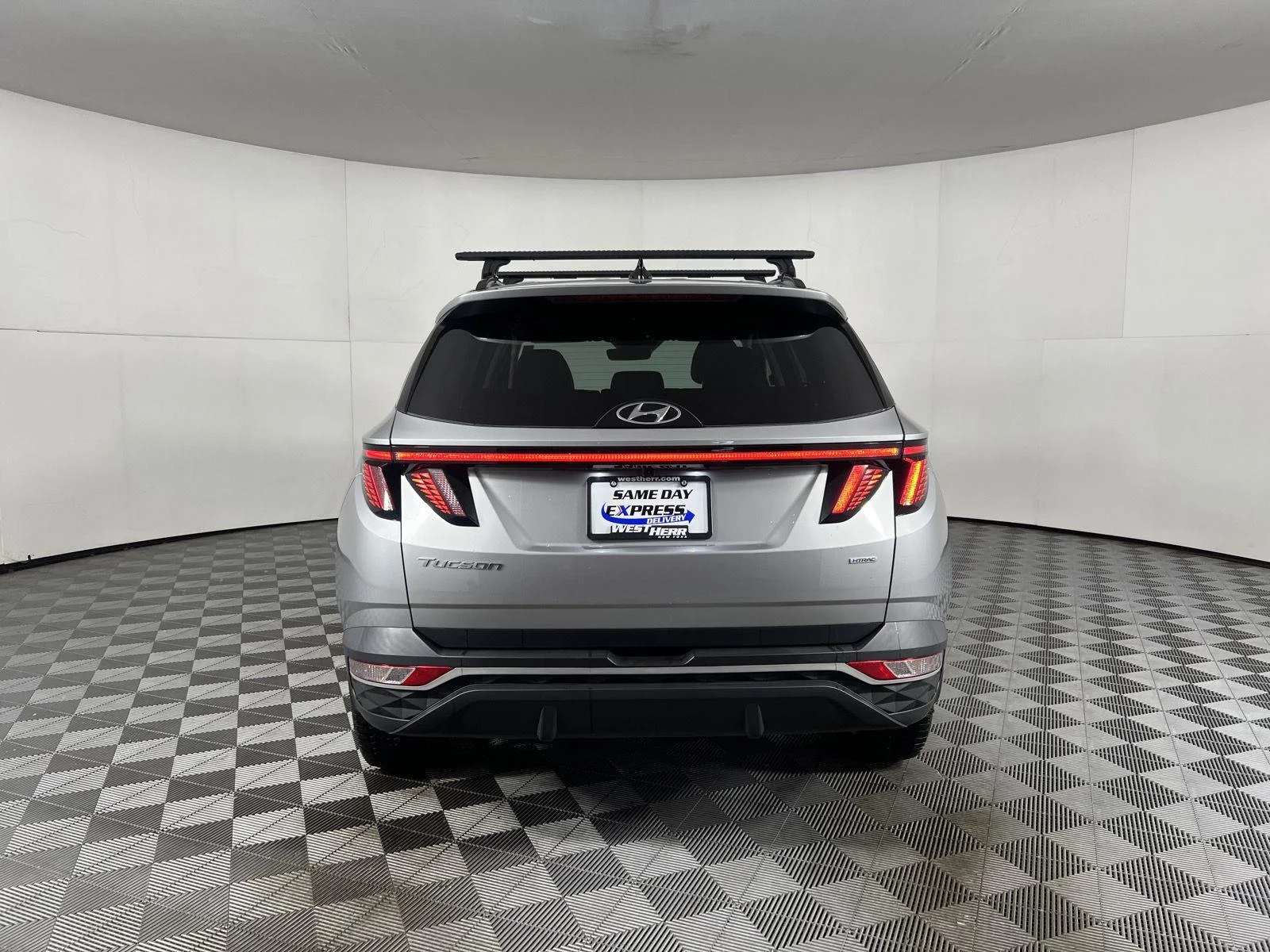 Used 2023 Shimmering Silver Hyundai SEL image 25