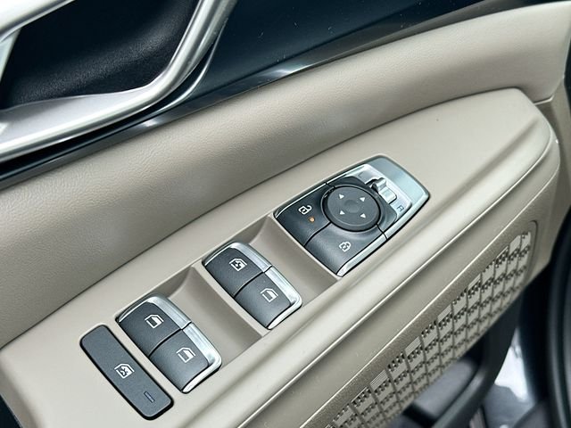 Certified Used 2026 Metal Kia LXS image 18