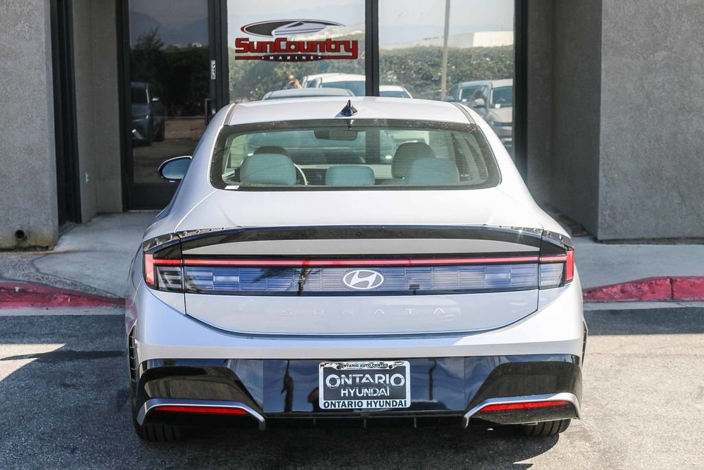 New 2026 Silver Hyundai SEL Sport image 7